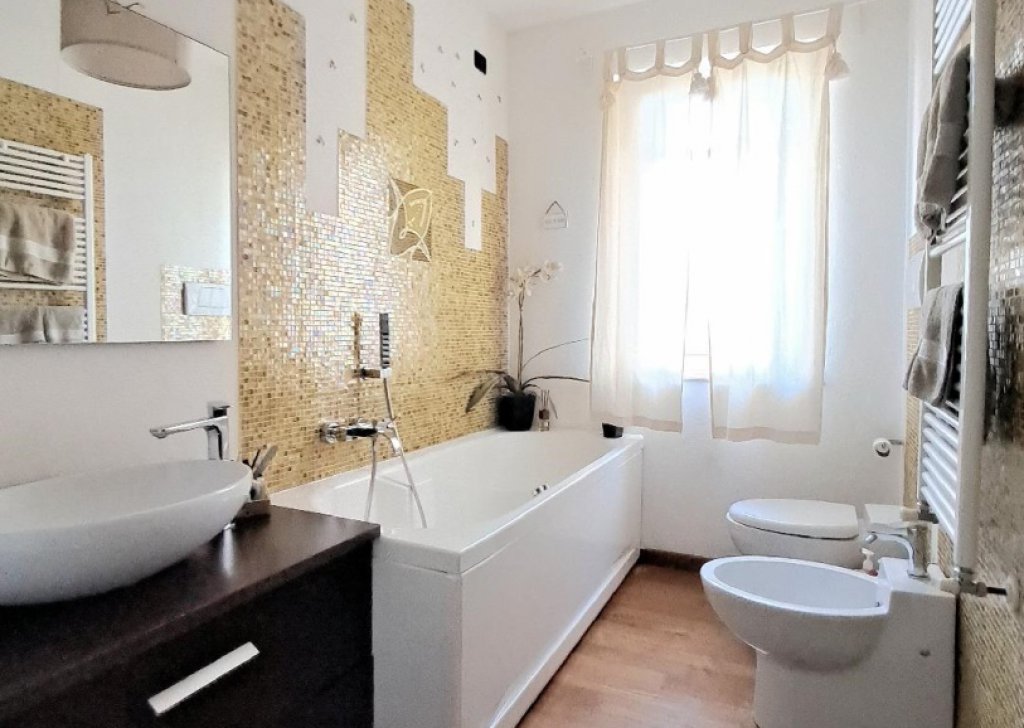 Appartamenti quadrilocale in vendita  130 m² ottime condizioni, Massarosa