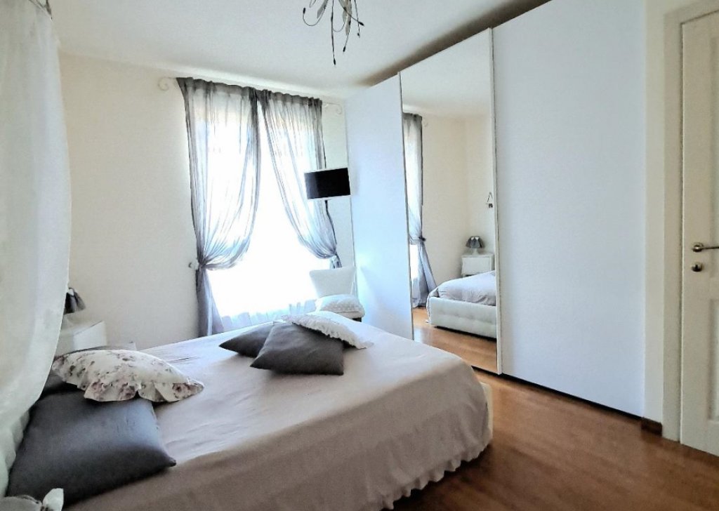 Appartamenti quadrilocale in vendita  130 m² ottime condizioni, Massarosa