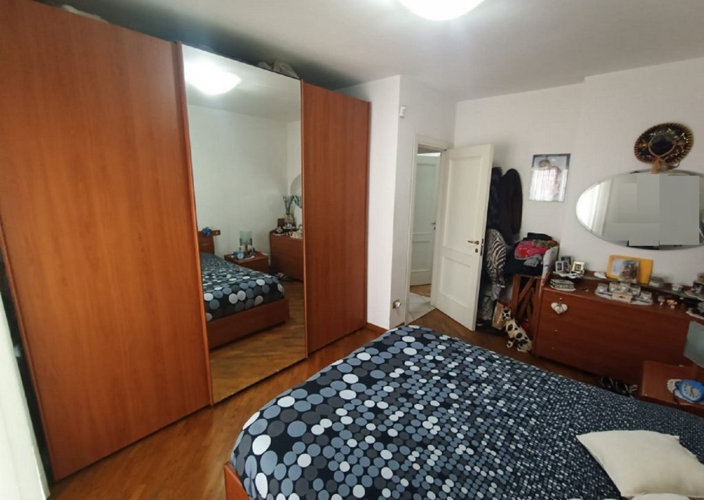 Appartamenti trilocale in vendita  70 m² buone condizioni, Viareggio, località Bicchio