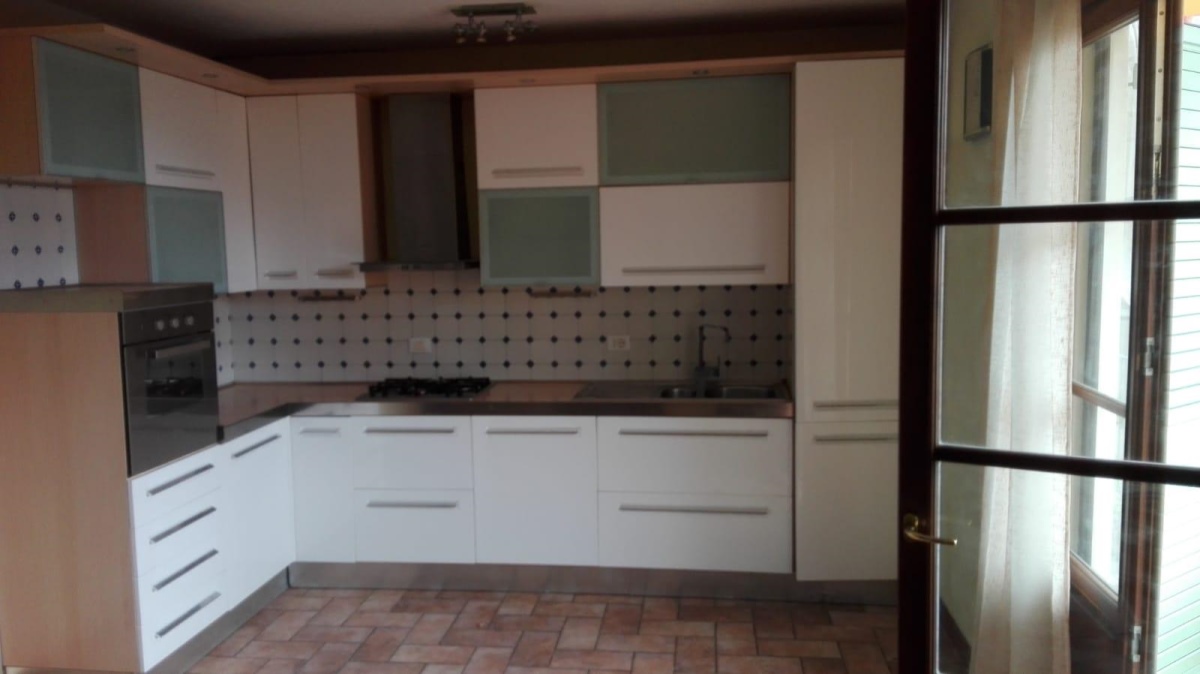 Villa MASSAROSA vendita  Bozzano  Studio Immobiliare La Soffitta