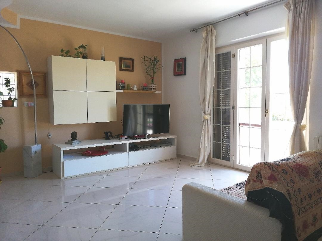 Villa MASSAROSA vendita  Massarosa  Studio Immobiliare La Soffitta