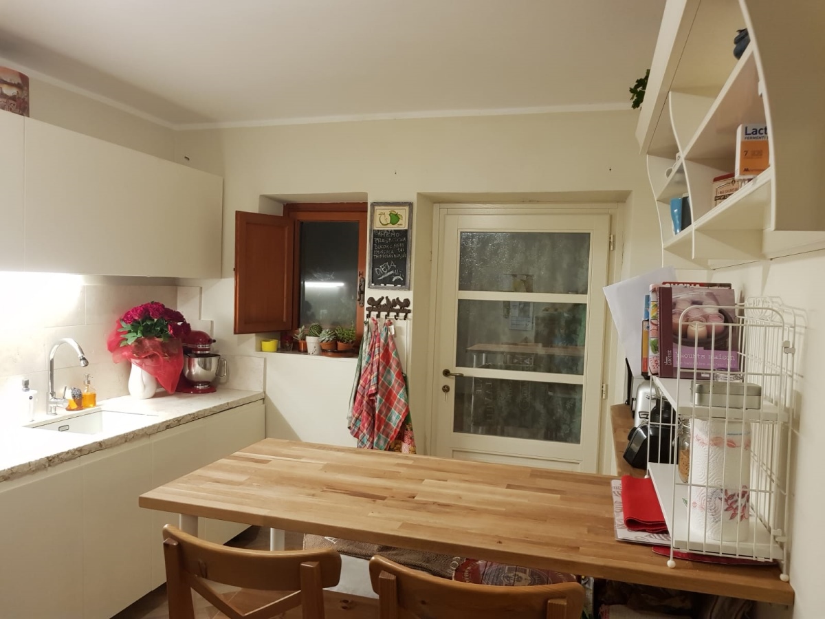  massarosa vendita quart: bozzano studio immobiliare la soffitta