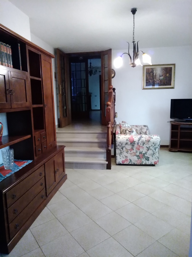  massarosa vendita quart: piano di mommio studio immobiliare la soffitta