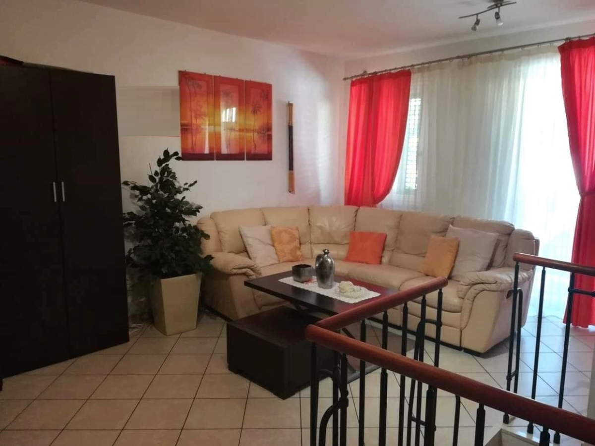  massarosa vendita quart: piano di mommio studio immobiliare la soffitta