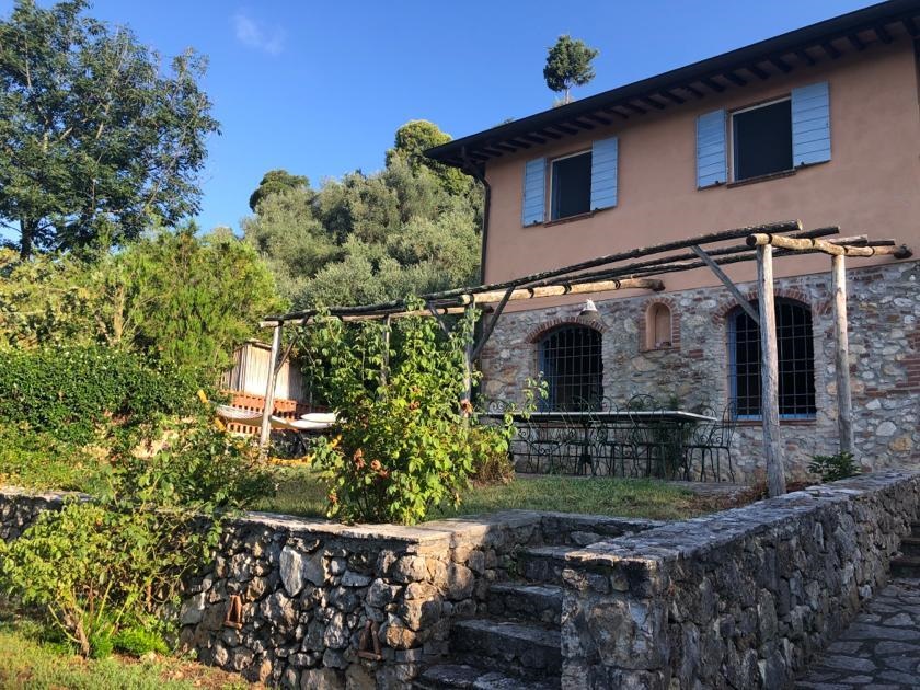  camaiore vendita quart: camaiore studio immobiliare la soffitta
